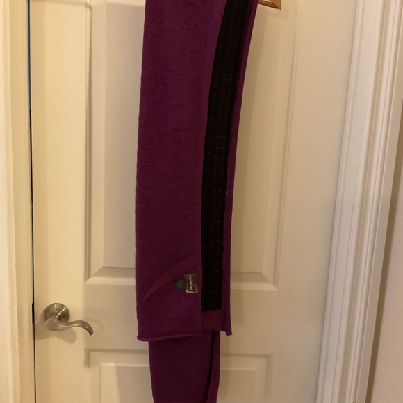 Scarf, Women’s - Picture 4 of 7